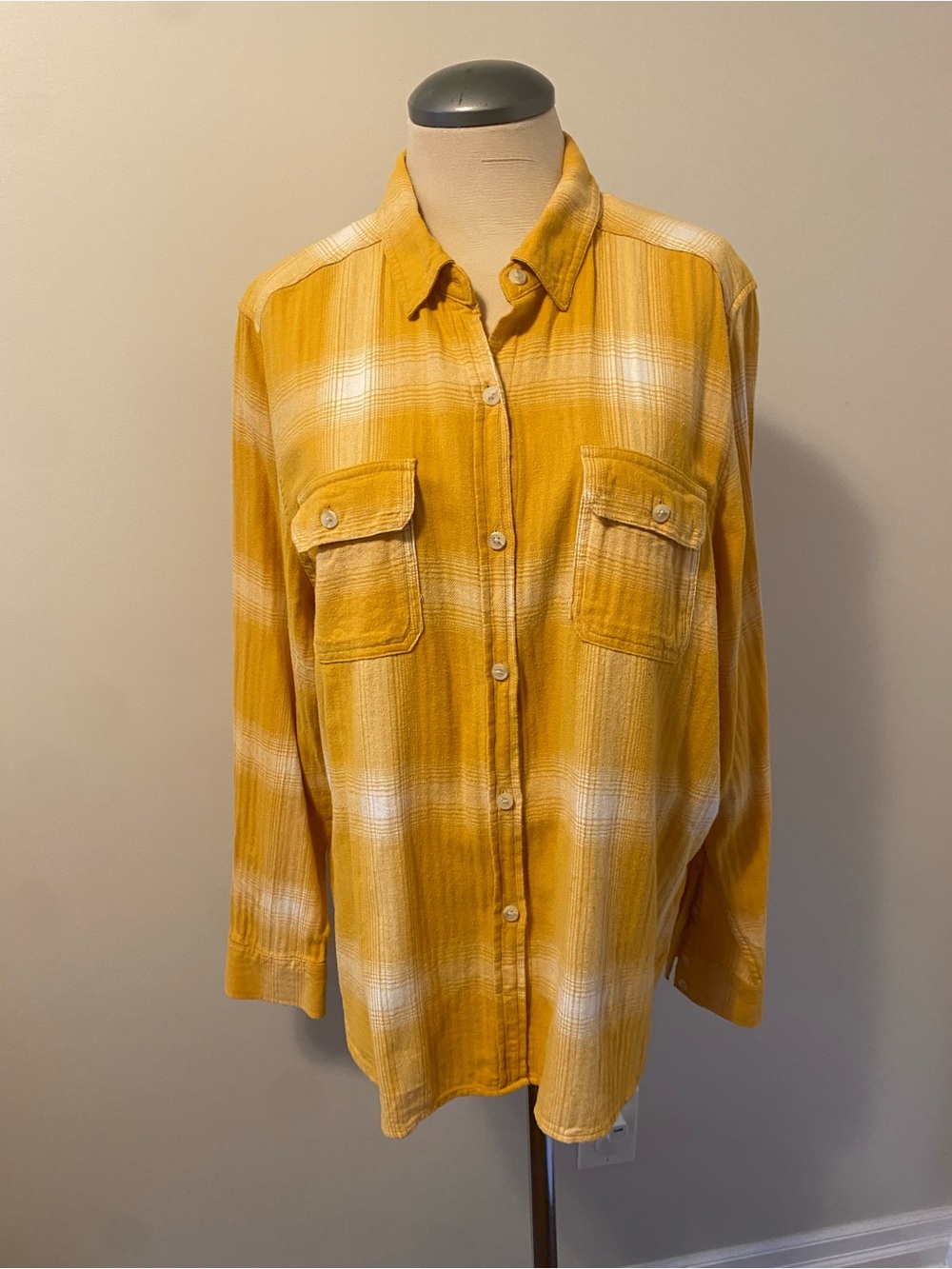 Universal Thread Yellow Plaid Button-Down Shirt